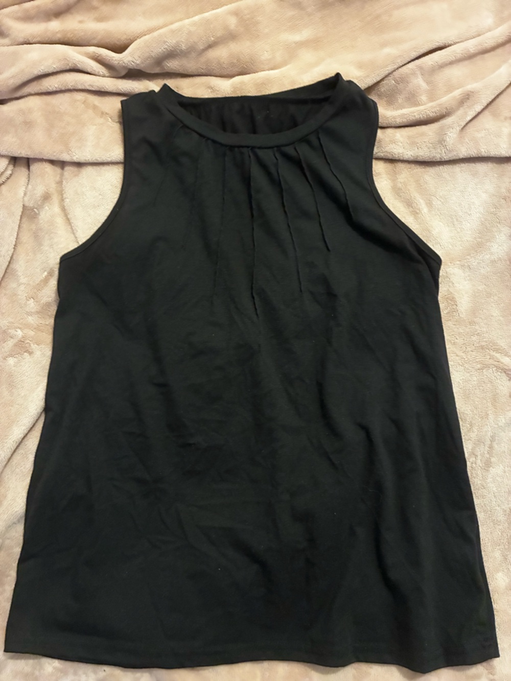 💰5/$10 Classic Black Sleeveless Pleat-Front Women's Top